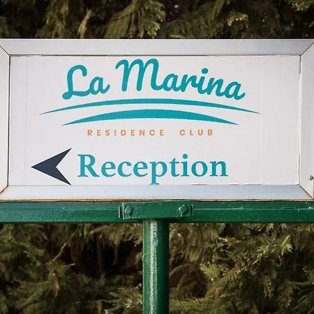 Apartahotel La Marina Club *