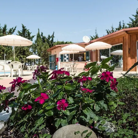 Apartahotel La Marina Club *